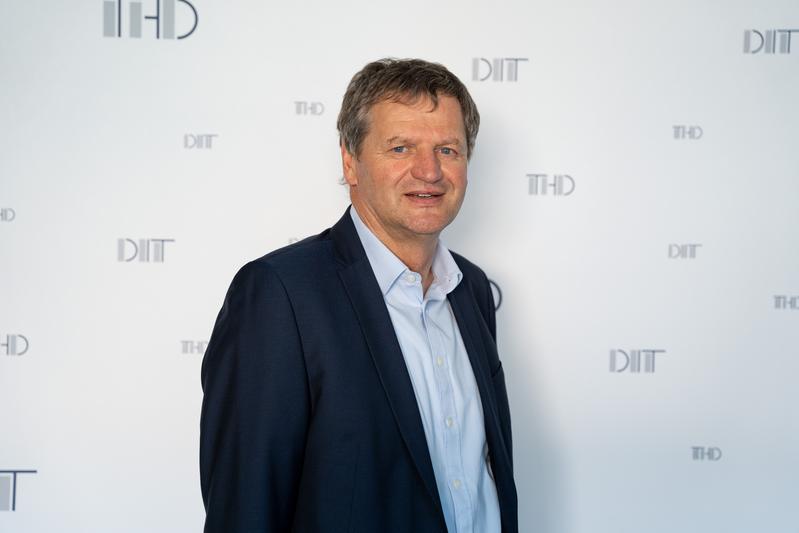 Dr. Frank Tidden ist neuer Honorar-Professor an der Fakultät Bauingenieurwesen & Umwelttechnik der THD.