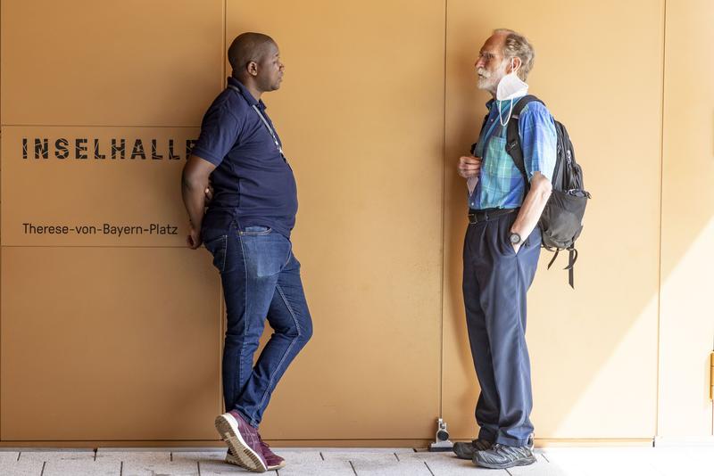 Nobel Laureate Peter Agre in a conversation with a Young Scientist