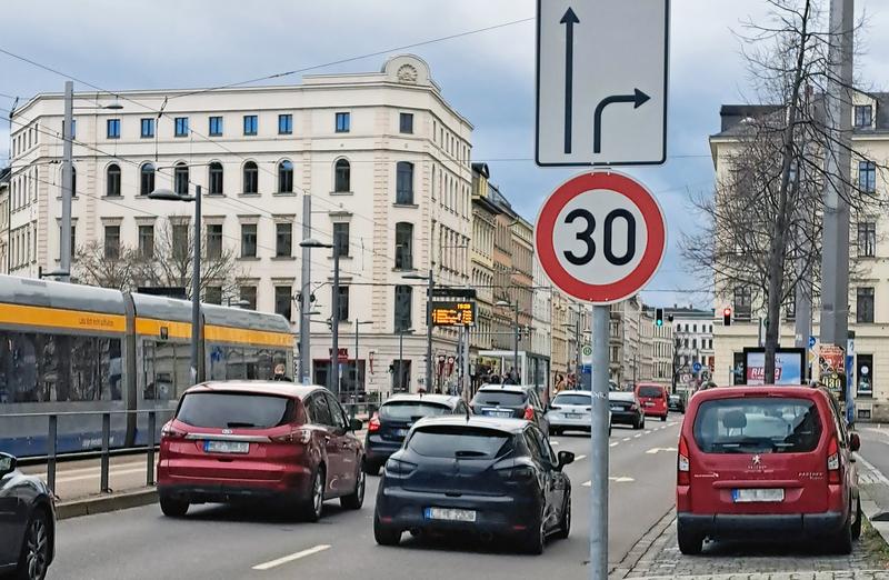 Tempo 30 in einer Hauptstraße in Leipzig