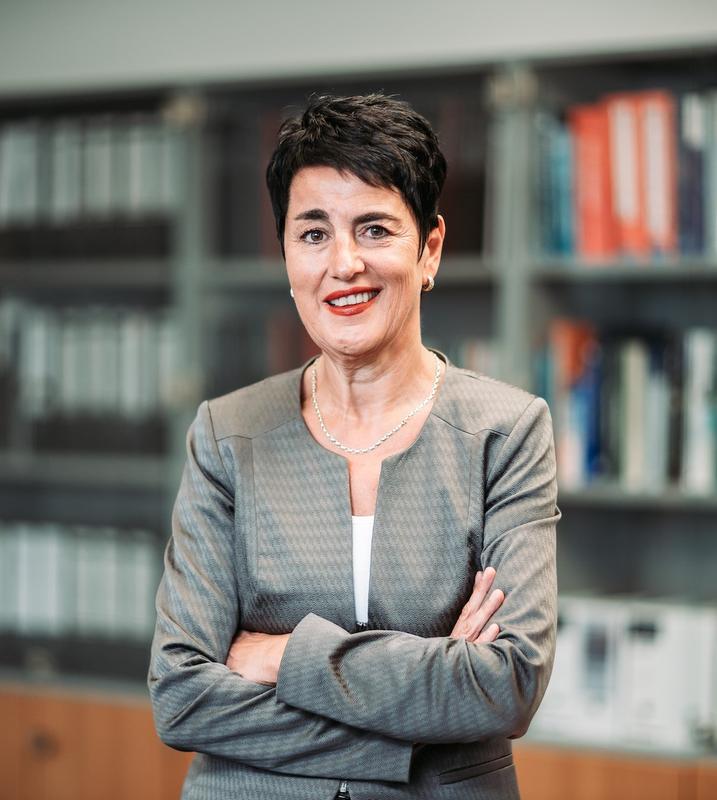 Bettina Fischer, Administrative Geschäftsführerin des Leibniz-Institut DSMZ