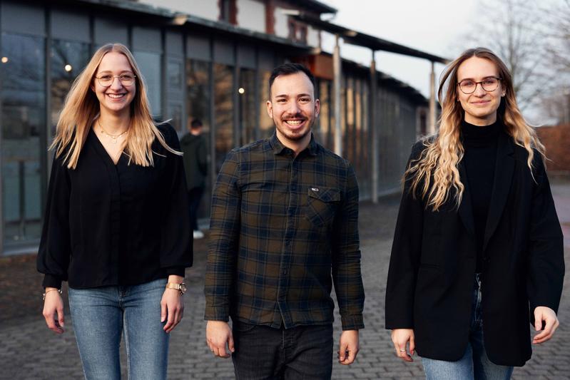 Präsentierten zusammen mit den anderen Studierenden ihre Entwürfe für den neuen Wittekindshof: Anna Nagel, Pablo Thiemig und Rita Jüngling