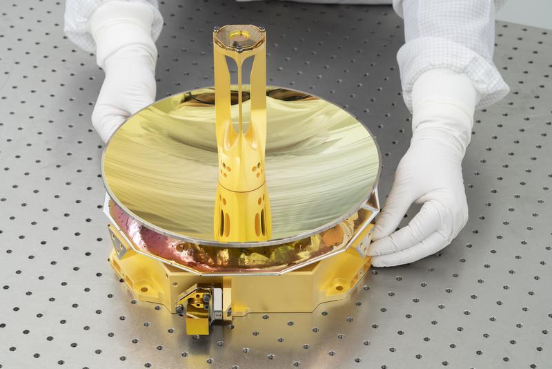Mit Hilfe von Laserpulsen soll GALA die Oberfläche des erdähnlichen Mondes Ganymed vermessen.