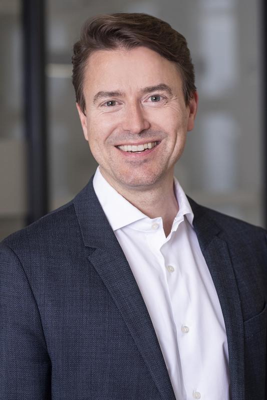 Dr. Oliver Gröne
