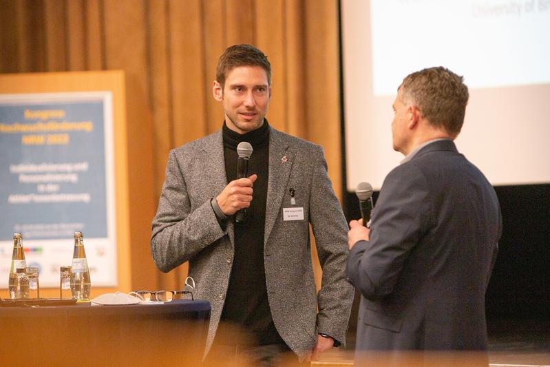 Max Hartung, Geschäftsführer der Sportstiftung NRW, als Gast beim Kongress 2022