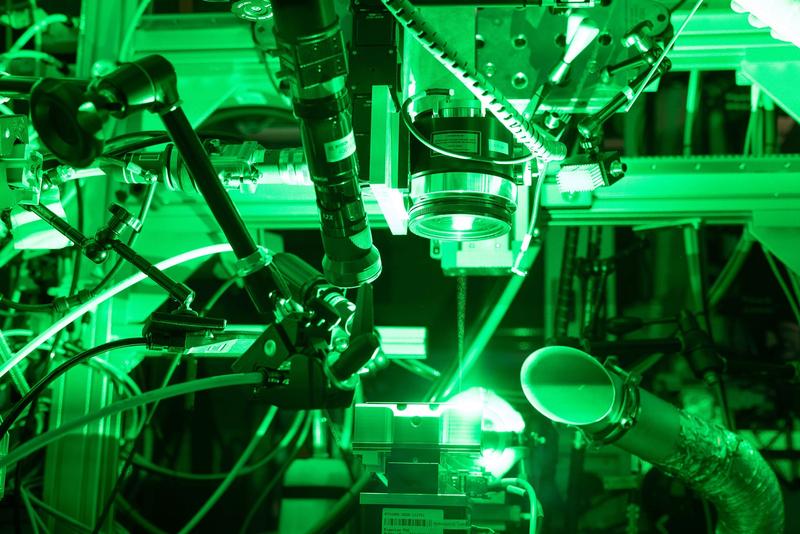 TRUMPF and the Fraunhofer ILT investigated the laser welding of copper connections in the high-performance electronics of e-cars at a particle accelerator at the German Electron Synchrotron (DESY) in Hamburg.