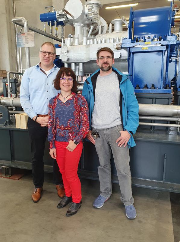 Meeting for the project launch in Nuremberg at TGM Kanis Turbinen GmbH, from left: Dr. Gösta Pretel and Erika Wittmann (both TGM Kanis) and Dr.-Ing. Florian Heberle (ZET, University of Bayreuth).