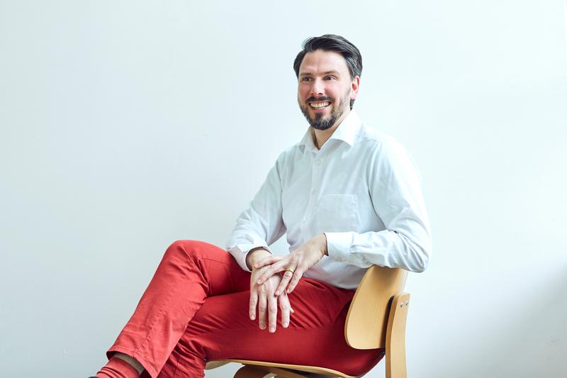 Prof. Hannes Rothe