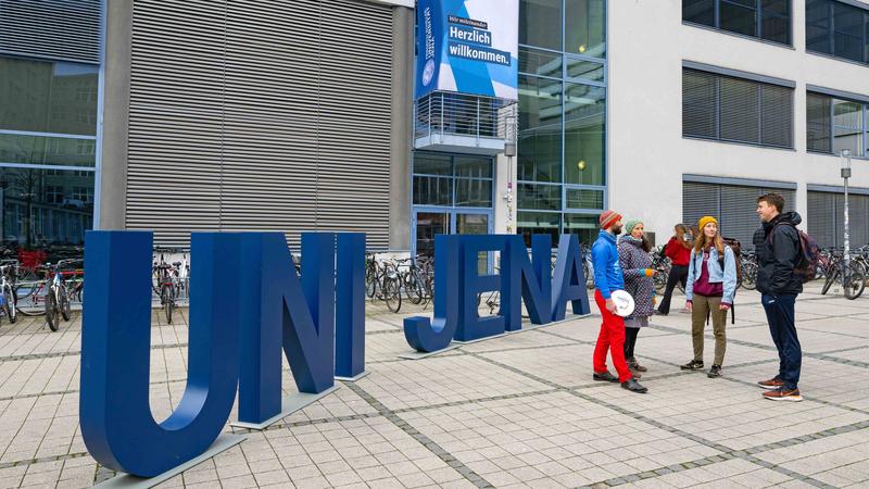 Das neue CHE-Ranking belegt, dass man an der Universität Jena beste Bedingungen für sein Studium vorfindet.
