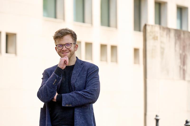 Prof. Dr. Wolfram Barfuss is the new Argelander Professor in the Transdisciplinary Research Area "Sustainable Futures" at the University of Bonn.