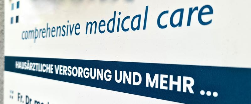 Es braucht Strukturänderungen, sagen Expertinnen und Experten. Ein Ansatz zur besseren ambulanten Versorgung sind Medizinische Versorgungszentren, seit 20 Jahren. 