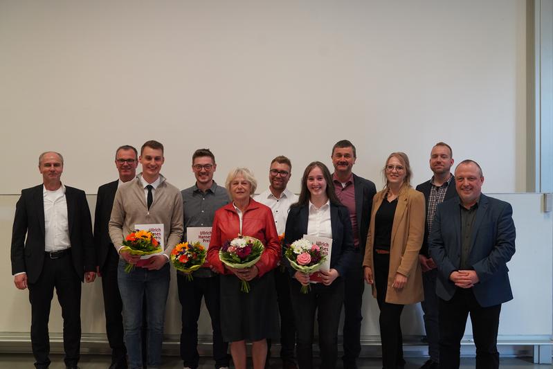 Verleihung Ullrich-Hanses-Preis: Markus Hopfengärtner (SRP), Prof. Dr. Markus Weber, Matthias Trost, Colin Glaß, Lena Hanses, Hannes Valentin, Annegret Löwe, Bernd Greiner (Greiner), Angela Püls (dechant), Philipp Meyer (agc), Prof. Dr. Andreas Weiss 