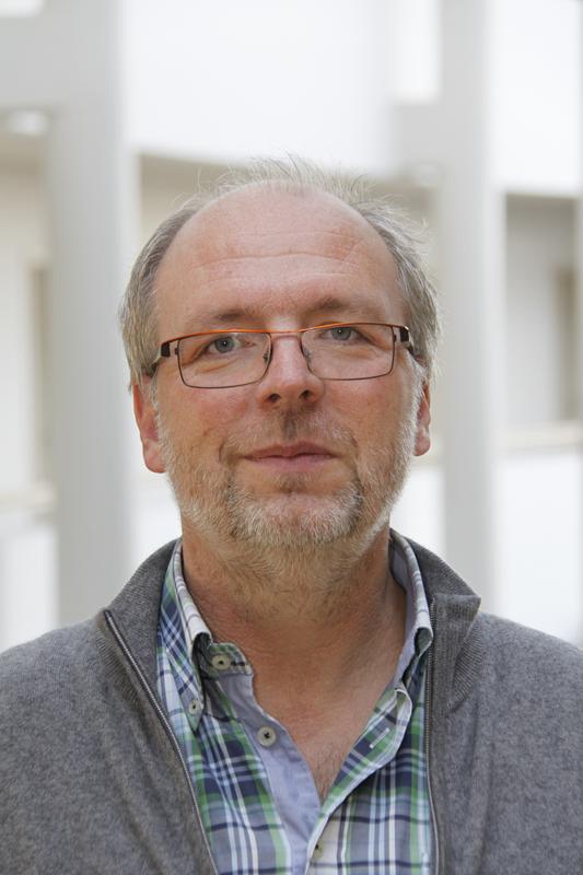 Prof. Dr. Arnd Büssing