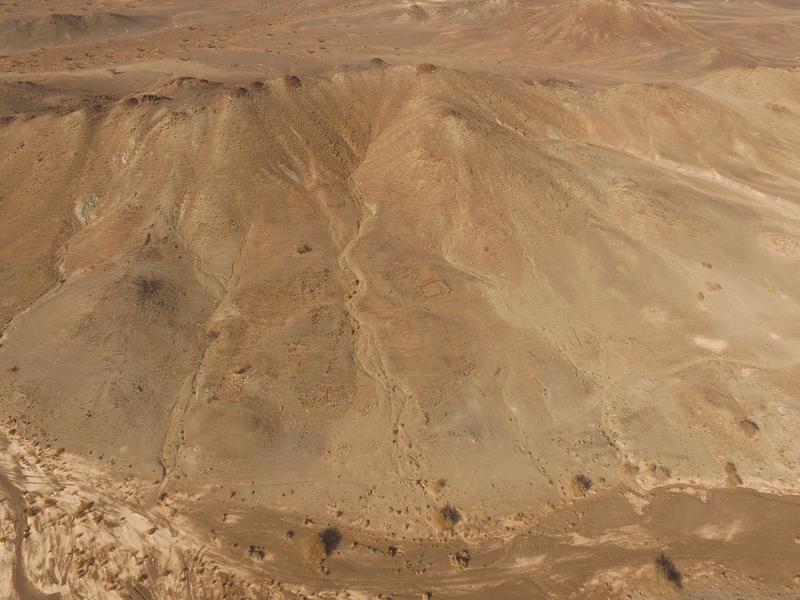 Luftaufnahme des zentralen Teils des Fundortes von Südwesten. 