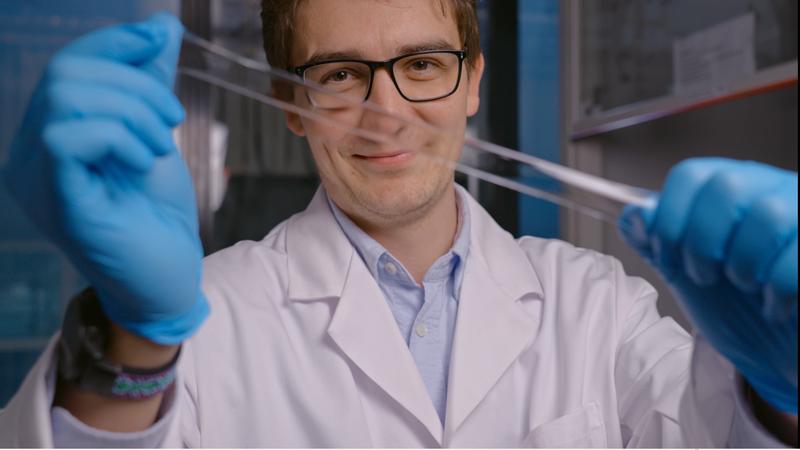 Das Hydrogel-Kompositmaterial des Sensorpflasters entstand während der Dissertation von Alexandre Anthis unter der Leitung von Inge Herrmann an der Empa und der ETH Zürich.