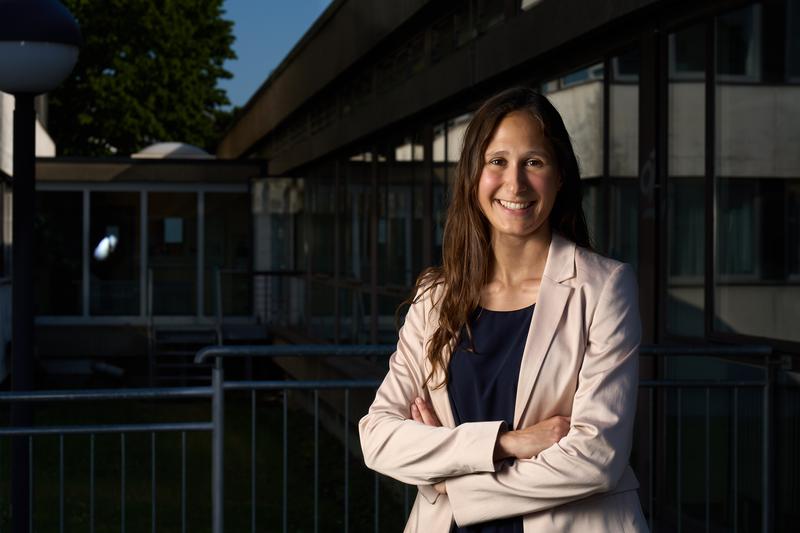 Jun.-Prof. Dr. Jacqueline Lorenzen is a new Argelander Professor in the TRA Individuals and Societies at the University of Bonn.
