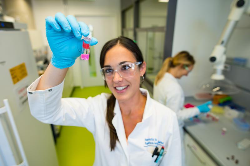 Im PharmaScienceHub arbeiten Forscherinnen und Forscher unterschiedlicher Disziplinen an der Erforschung und Entwicklung neuer Wirkstoffe.