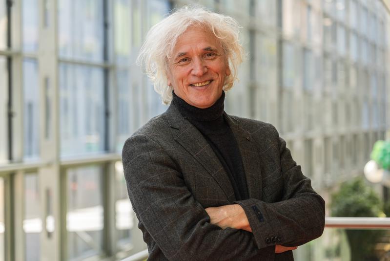 Prof. Josef Penninger wird neuer Wissenschaftlicher Geschäftsführer des HZI