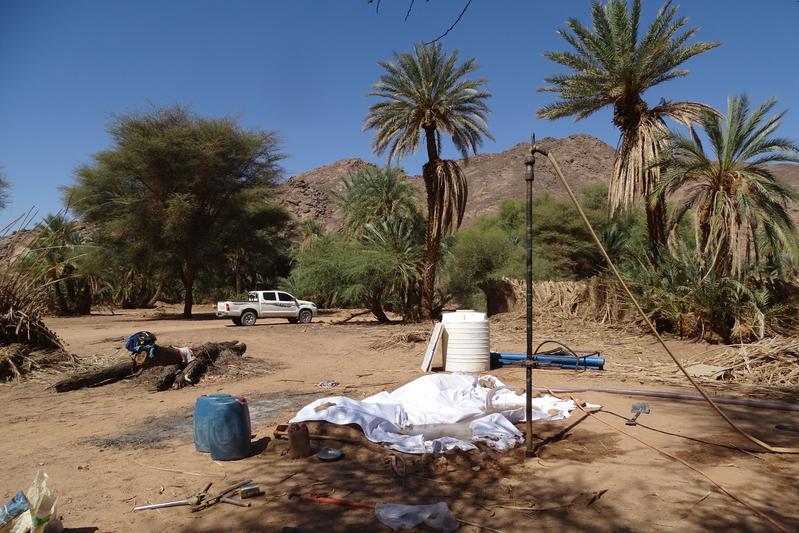 Well construction in Aouzou.