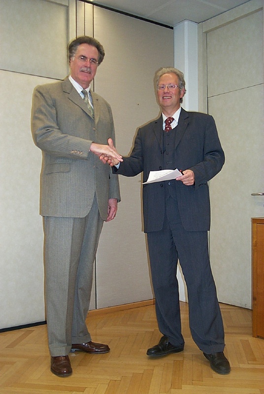 WU-Wien Rektor Hans Robert Hansen (links) und Vet.Med-Rektor Wolf-Dietrich Freiherr von Fircks (rechts)