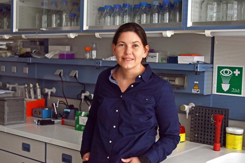 Prof. Dr Ute Hellmich at the Institute for Organic Chemistry and Macromolecular Chemistry of the University Jena.