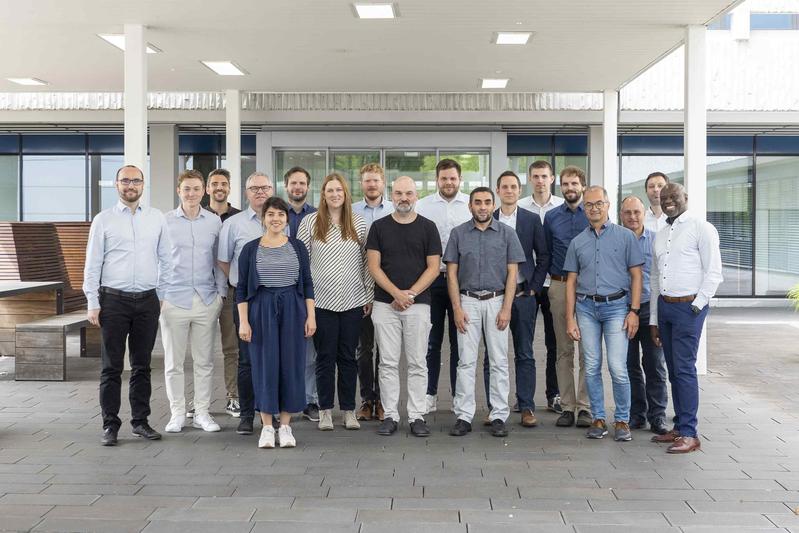 On July 17, 2023, the project partners (Fraunhofer IAF, University of Stuttgart, Robert Bosch and Ambibox) met for the official kick-off of the GaN4EmoBiL project in Freiburg.