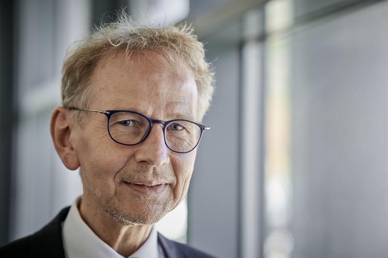 Prof. Dr. Matthias Beller (wissenschaftlicher Direktor des LIKAT und Bereichsleiter "Angewandte Homogenkatalyse"