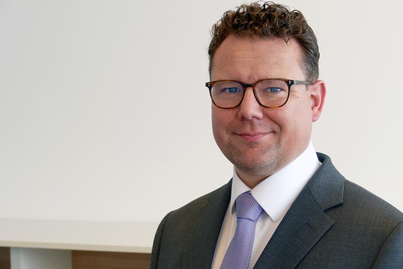 Professor Heidel.