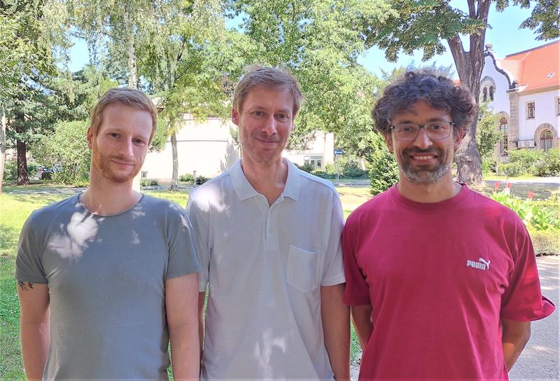 M.Sc. Dominic Arold, Prof. Stefan Ehrlich und Dr. Fabio Bernardoni (v.l.) aus dem Zentrum für Essstörungen an der Klinik für Kinder- und Jugendpsychiatrie und -psychotherapie am Universitätsklinikum Dresden. 