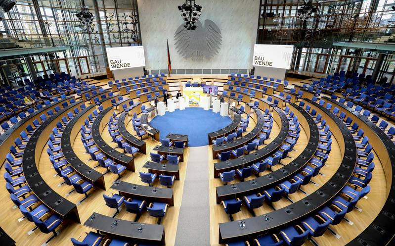 Die Konferenz findet im World Conference Center Bonn statt. 