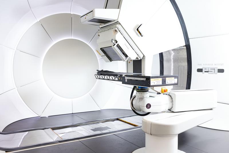 Gantry 3 am Zentrum für Protonentherapie des PSI. Mithilfe dieser drehbaren Behandlungsapparatur werden Krebskranke mit Protonen bestrahlt, um Tumore zu zerstören.
