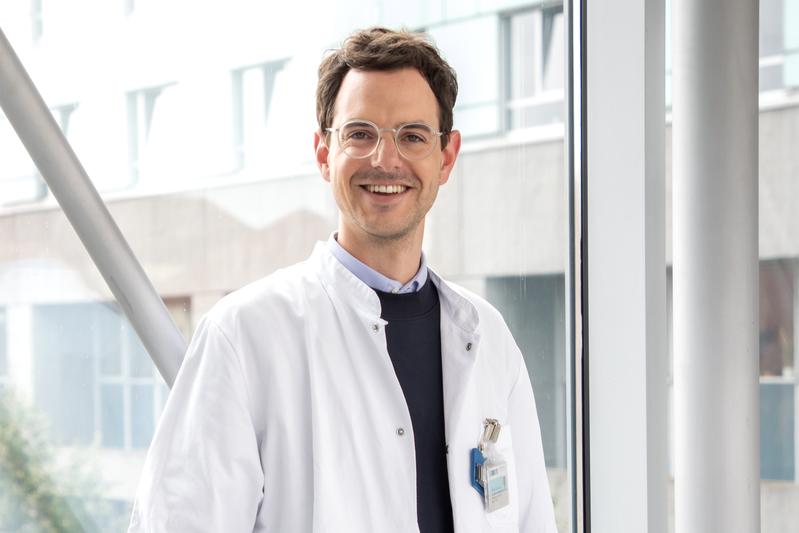 Dr. Maximilian Thormann gewinnt den Nachwuchsforschungspreis 2023 der Medizinischen Fakultät Magdeburg in der Kategorie Klinische Forschung. 