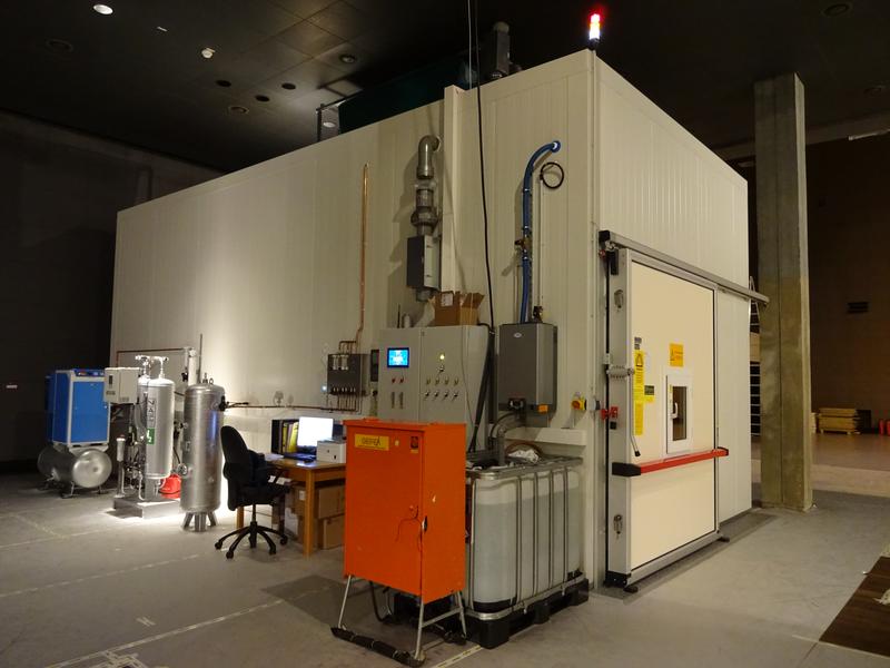 Stickstoffanlage mit Anoxiakammer der SPK im Ethnologischen Museum, Fassungsvolumen 128 Kubikmeter