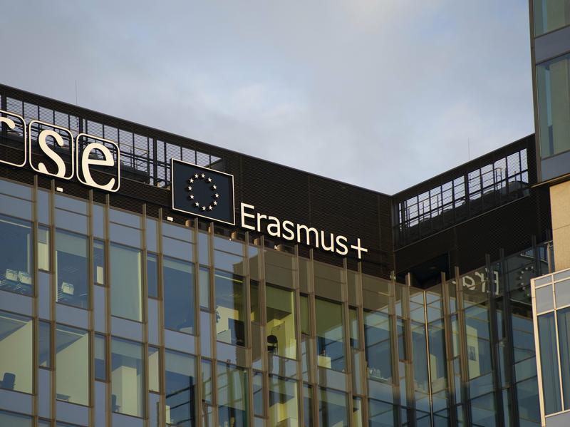 Erasmus+ Logo gesehen 2020 in Warschau.