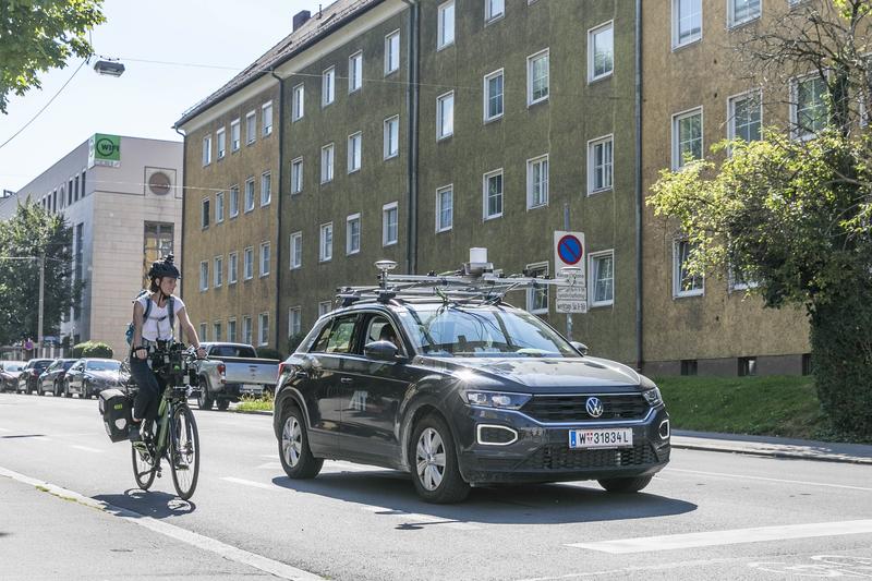 Interaktion von Radfahrenden und autonomen Fahrzeugen im gemischten Verkehr: Radfahrende erwarten klare Signale von autonomen Fahrzeugen 