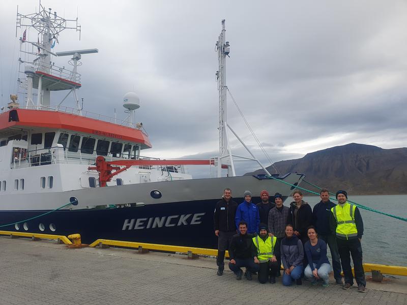 Die Teilnehmenden der HEINCKE-Expedition vor Abfahrt. 
