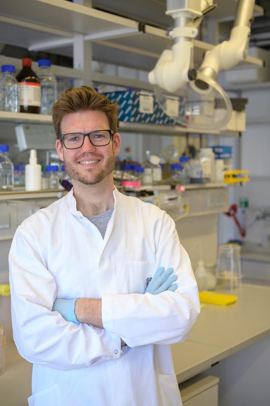 Professor Hauke Hillen, head of the research group at the University Medical Center Göttingen (UMG), research group leader at the MPI for Multidisciplinary Sciences, and member of the Cluster of Excellence "Multiscale Bioimaging" (MBExC)