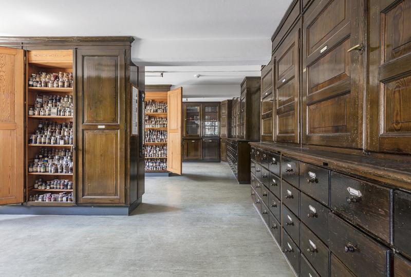 Die Historische Farbstoffsammlung im König-Bau (Foto: Till Schuster) 