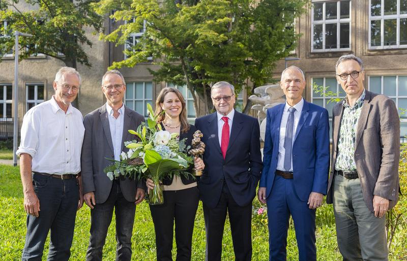 v.l. Prof. Christian Ammer, Prof. Karsten Kalbitz, Junior Prof. Kathrin Blumenstein, Robert Mayr, Dekan Prof. Peter Krebs, Prof. Jürgen Bauhus