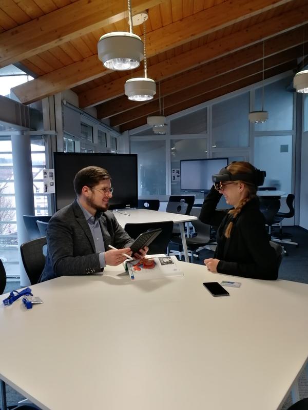 Prof. Dr. Matthias Drossel (links) ist der Studiengangleiter des neuen Bachelorstudiengangs Berufspädagogik im Gesundheitswesen;