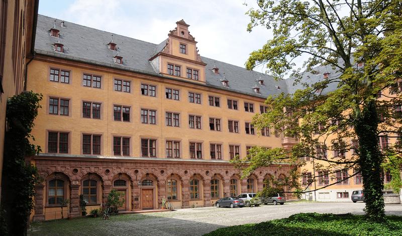 Das Alte Universitätsgebäude in der Würzburger Innenstadt ist Sitz der Juristischen Fakultät.