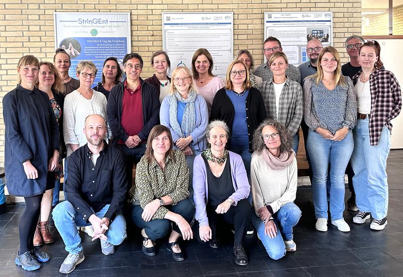 Gruppenbild der Teilnehmenden am Tag der Forschung, 25. September 2023 an der Evangelischen Hochschule Berlin