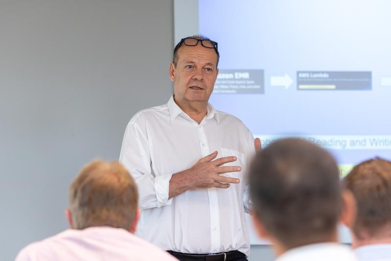Prof. Dr. Rüdiger Buchkremer, wissenschaftlicher Direktor des Instituts für IT-Management & Digitalisierung (ifid) der FOM Hochschule. 