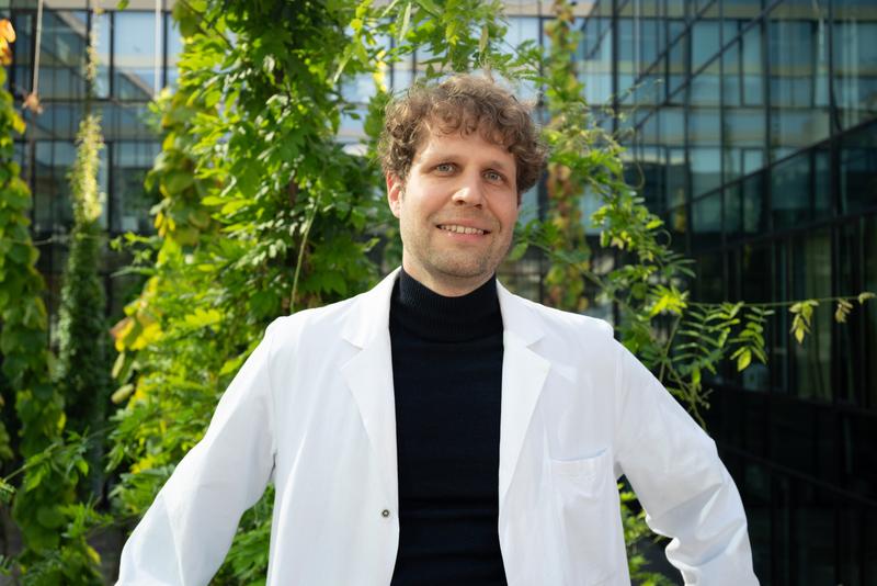 Dr. Florian Wimmers ist seit April 2022 Forschungsgruppenleiter in Tübingen, wird im Rahmen des DFG Emmy Noether-Programms gefördert und ist zudem beteiligt am einzigen onkologischen Exzellenzcluster Deutschlands, dem iFIT.
