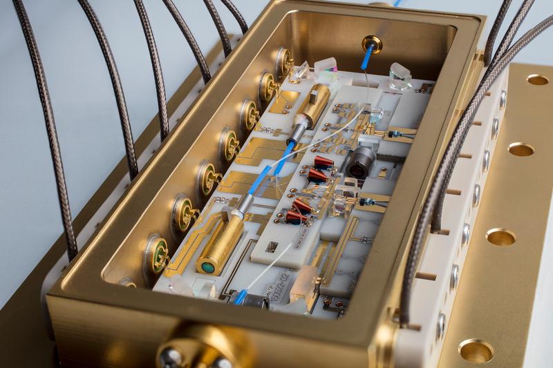 Robustes, mikrointegriertes Lasermodul - Extended Cavity Diode Laser (ECDL)-Lasermodul, das u.a. in der Präzisions-Jod-Spektroskopie im Weltraum eingesetzt wird.