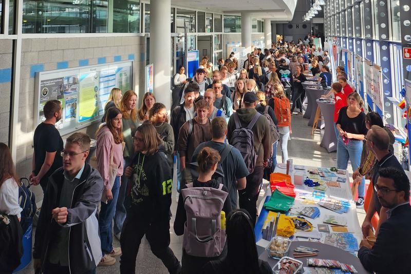 Markt der Möglichkeiten am Campus Koblenz