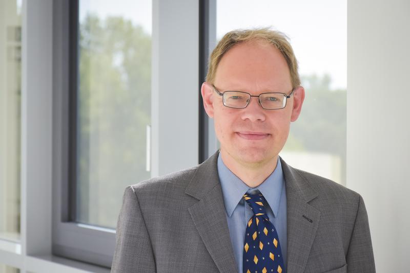 Prof. Dr. Henning Bostelmann