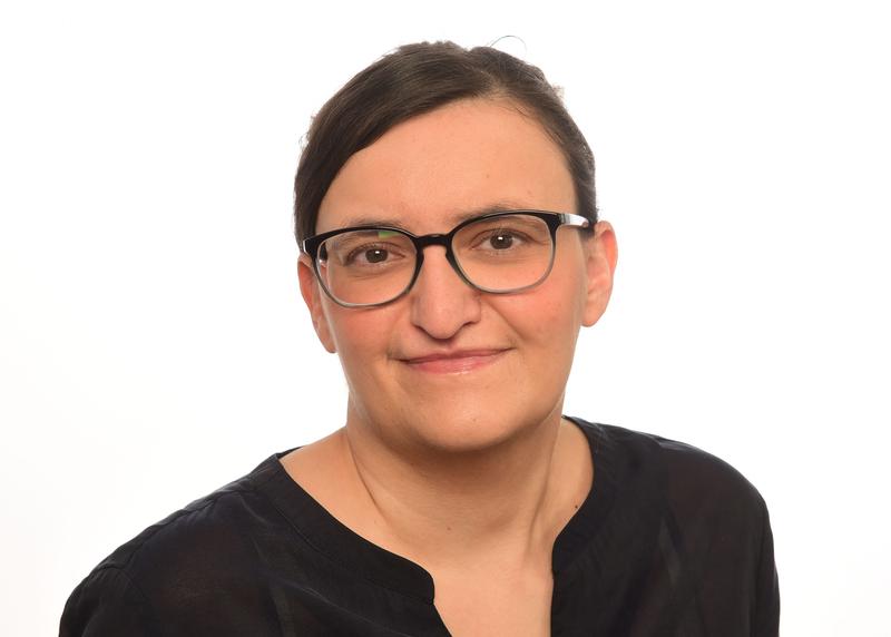 Die Germanistin Dr. Yvonne Al-Taie übernimmt die erste Stiftungsgastprofessur der FONTE-Stiftung mit den Schwerpunkten Europa und Frühe Neuzeit in Saarbrücken