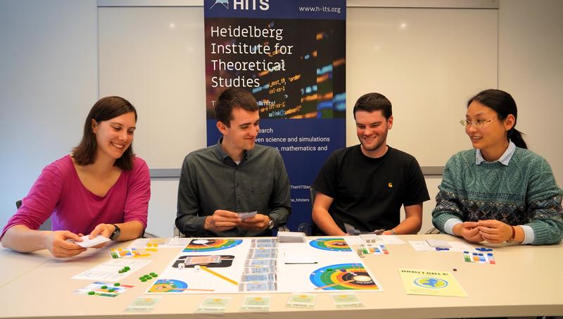 Mitglieder des Habitable Teams bei der Präsentation des Spiels (v.l.n.r.): Eva Laplace, Vincent Bronner, Jan Henneco, Dandan Wei. 
