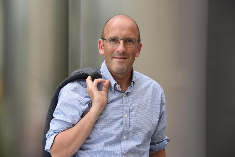 Prof. Dr. Georg Pohnert nimmt bis zum Amtsantritt einer neu gewählten Präsidentin oder eines neu gewählten Präsidenten die Aufgaben des Präsidenten der Universität Jena wahr.