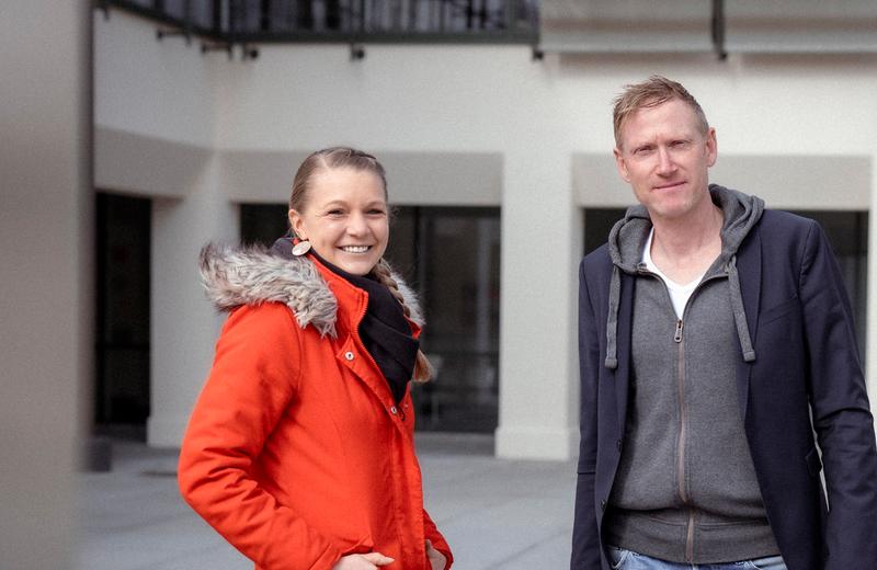 Dr. Manuela Fritz und Prof. Dr. Michael Grimm, Inhaber des Lehrstuhls für Development Economics an der Universität Passau.